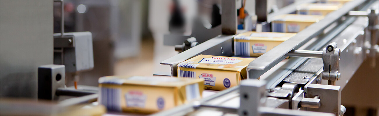 Perslucht van Kaeser Kompressoren voor de zuivelproductielijn van de zuivelfabriek Ammerland