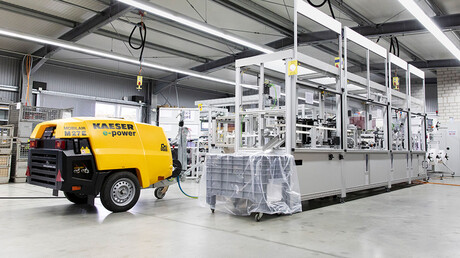 Le MOBILAIR 27E dans le hall de production d’Unimatic.