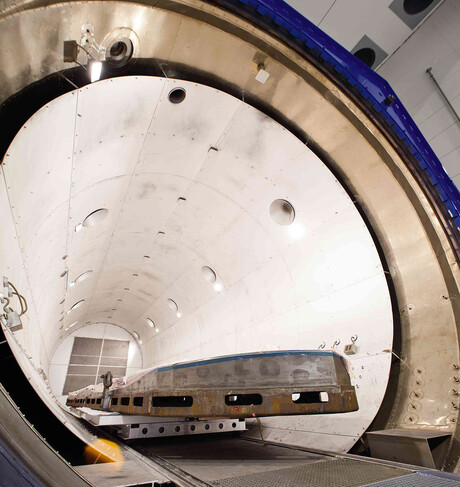 Alimentation en air comprimé et en azote par des compresseurs KAESER pour l'autoclave de recherche