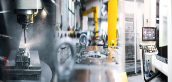 Chaîne de production efficace avec soutien en air comprimé fiable – Sécurité de fonctionnement maximale grâce aux compresseurs d'air modernes de KAESER KOMPRESSOREN.