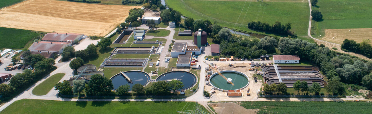 La station d’épuration de Hirblingen est équipée de six surpresseurs à vis KAESER.